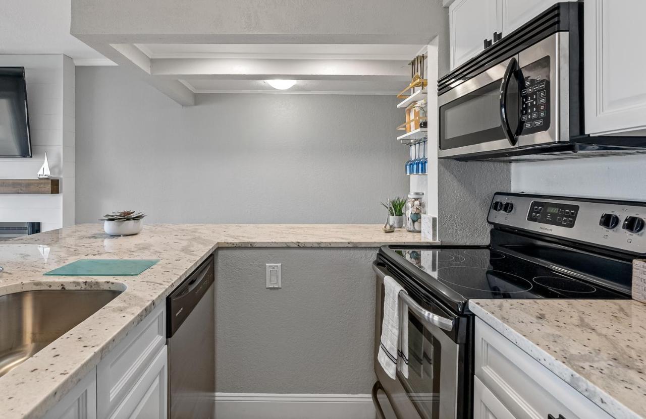Vila Wake Up To The Ocean Breeze - Enjoy Amazing Views Tampa Exteriér fotografie